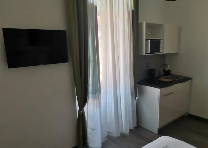 Elin's In Center * Pula